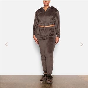 SOLD! SKIMS VELOUR Hoodie & Jogger